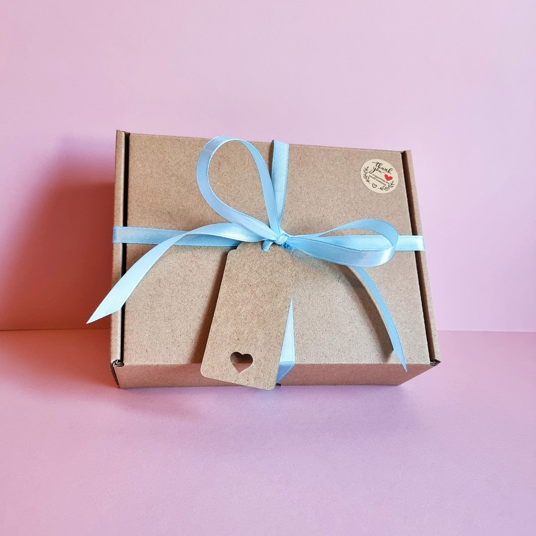 750g Create Your Own Box With Ribbon & Tag